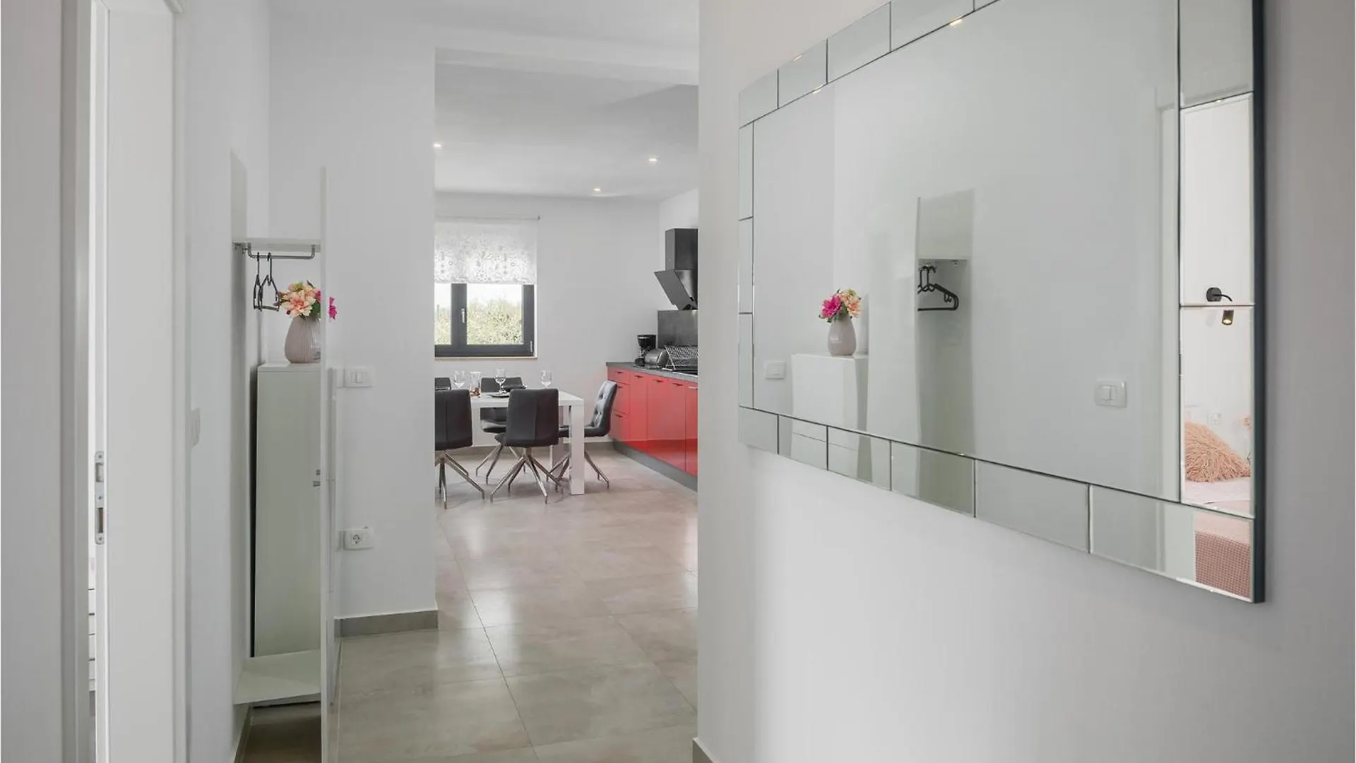 Stunning Home In Novigrad With Kitchen Buzinija
