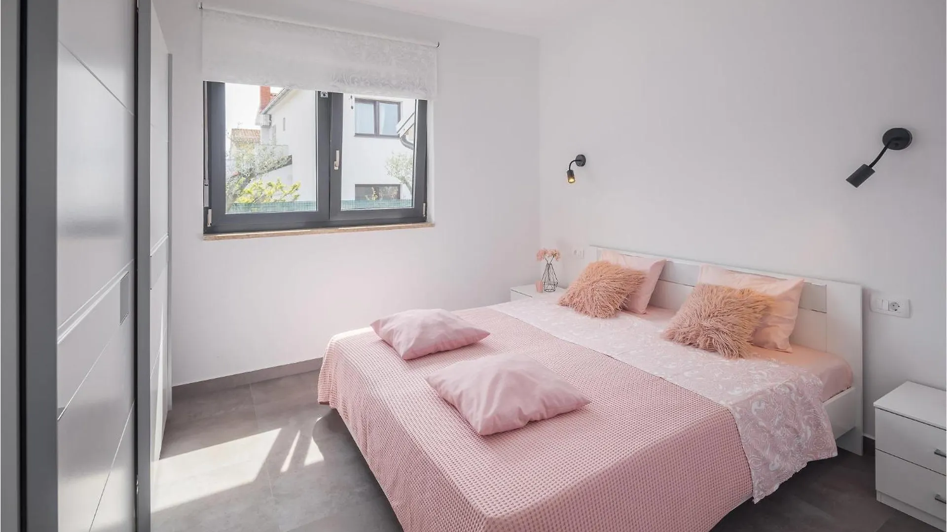 Dom wakacyjny Stunning Home In Novigrad With Kitchen Bužinija